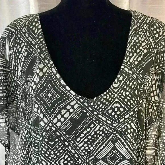 Palisades Beach Club Women’s XS/S Sheer Black White Geometric Print Cover Up - Picture 5 of 8
